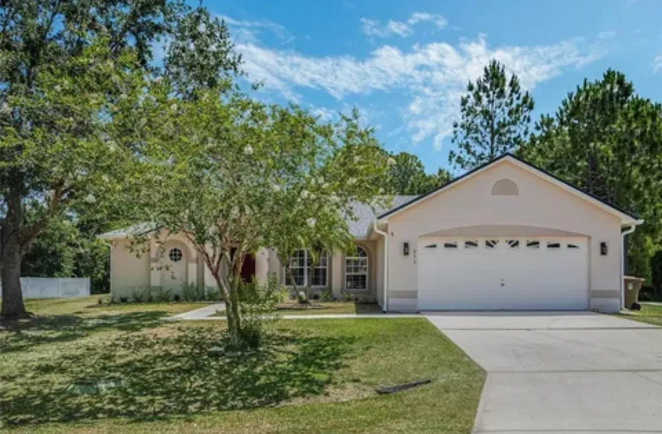 3 bed, 1459 sqft, $2,000 — Photo 2