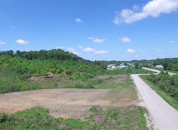 2nd image of 2550 E Hal Rogers Pkwy