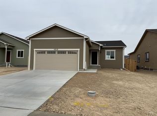 5213 Gannet Ln, Pueblo, CO 81008