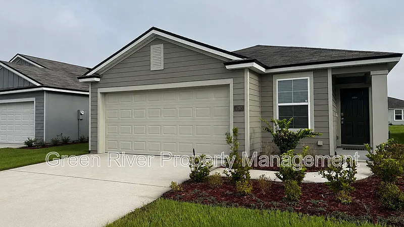 3 bed, 2.0 bath, 1618 sqft, $1,950 — Photo 1