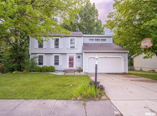 222 Evergreen Ave, Morton, IL 61550