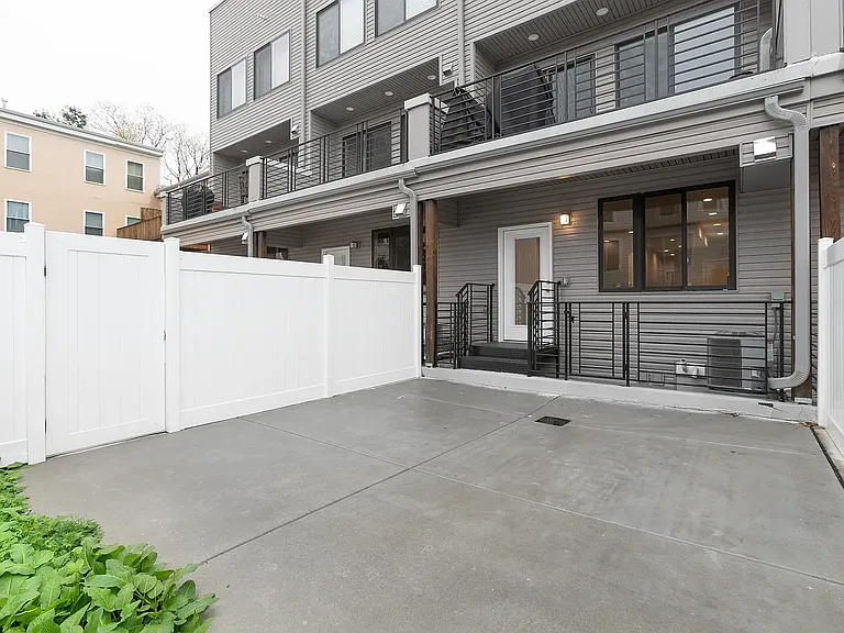 1516 Cambridge St #C — Photo 18
