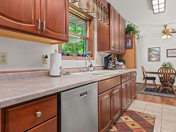 2nd image of 7180 Maple North Dr