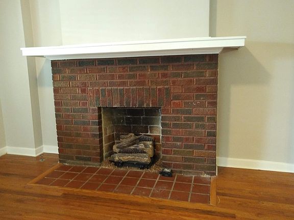 5th image of 853 N Park Ave