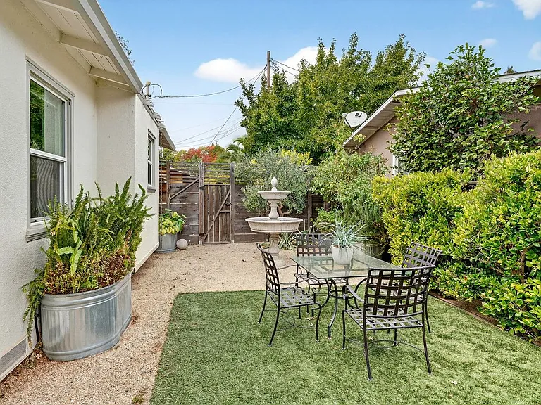2 Bulson Ct — Photo 13