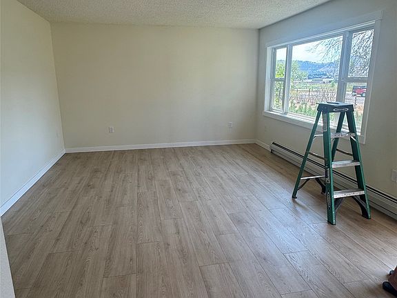 4th image of 7105 Whitetail Way
