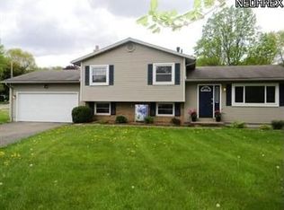 7010 Pinecrest St NE, Canton, OH 44721