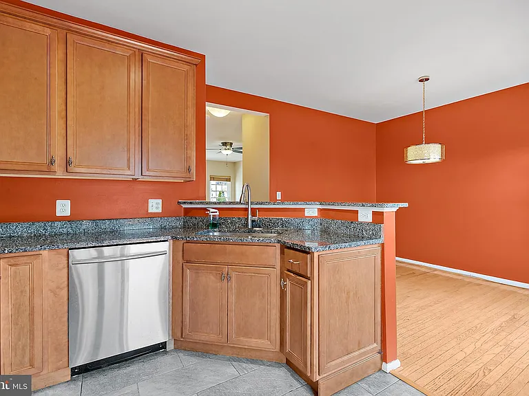 13129 Englishwood Ln — Photo 15