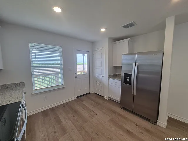 942 Bluegrass Point — Photo 11