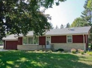 1515 Fountain Ln N, Minneapolis, MN 55447