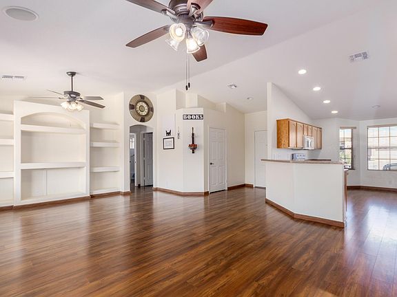 4th image of 11027 E Neville Ave