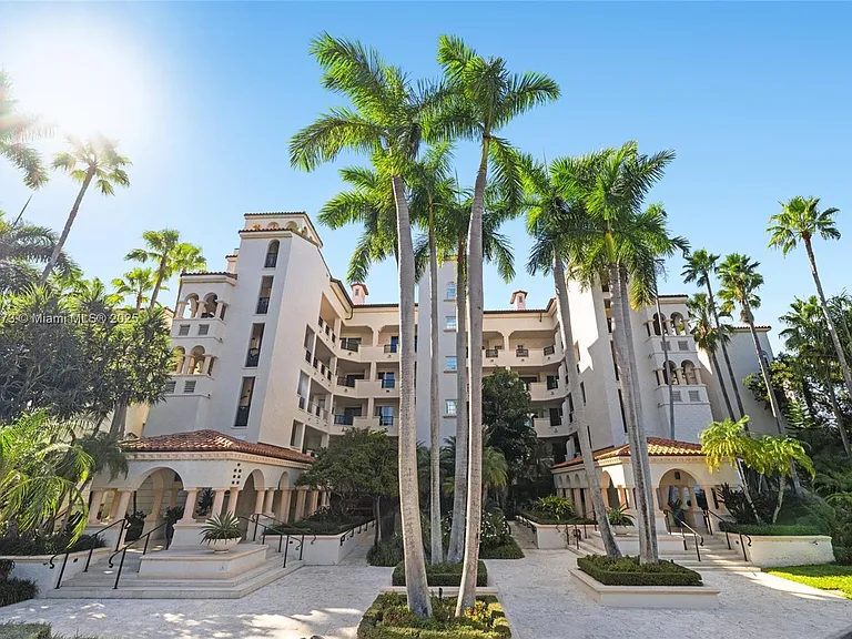 4924 Fisher Island Dr #4924 — Photo 49