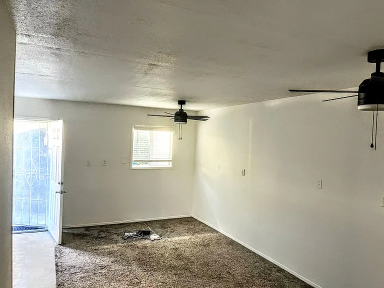 2095 Albury Ave — Photo 9
