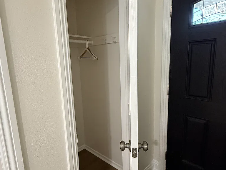 14613 Piuma Ave — Photo 24