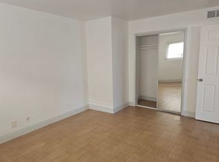 2 Bedroom 1 Bath Apartment Inglewood- Downstairs, Parking Included. 1/2 Off The 1st Month Oac Mus..., Inglewood, CA 90305