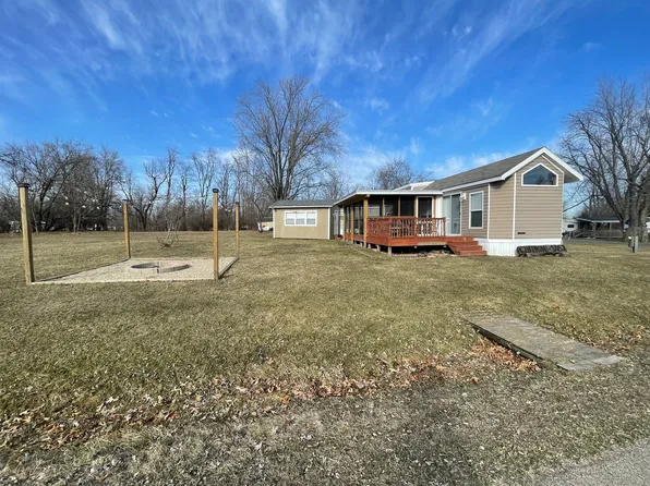 29-379 Woodhaven Lakes, Sublette, IL 61367