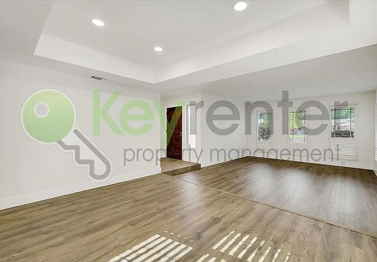 304 Diamond Oaks Rd — Photo 7