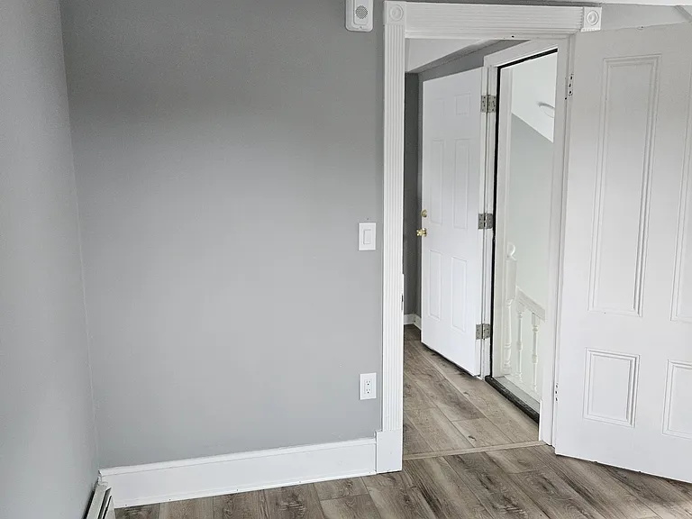 14 Hillside St #10 — Photo 11
