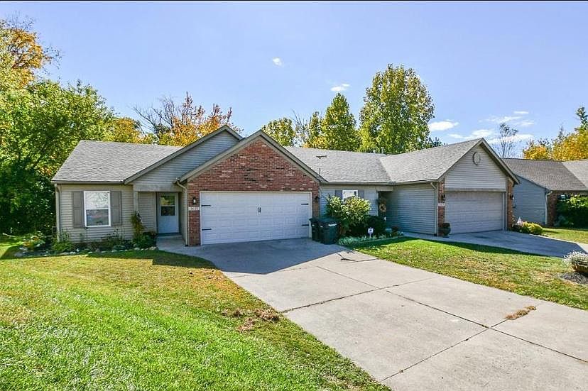 1st image of 3627 Thornhill Cir E #3627