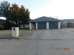 2022 W Lynn St, Duncan, OK 73533