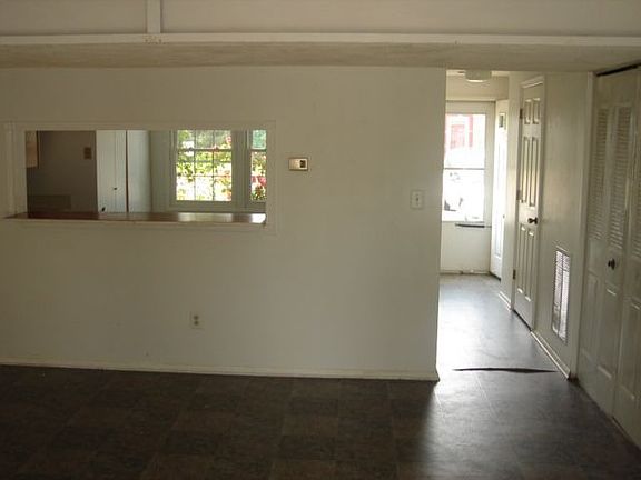 living-kitchen-dining area