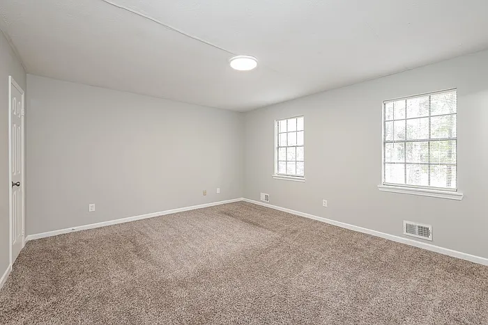 6957 Cedar Hill Ct — Photo 10