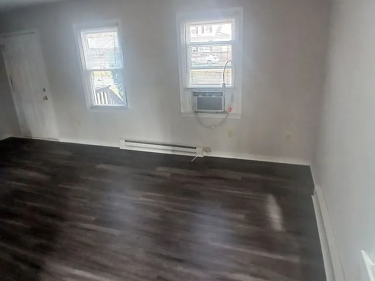 727 Savannah Ave — Photo 5