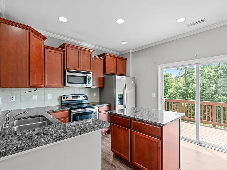 1001 Summerhouse Rd — Photo 11