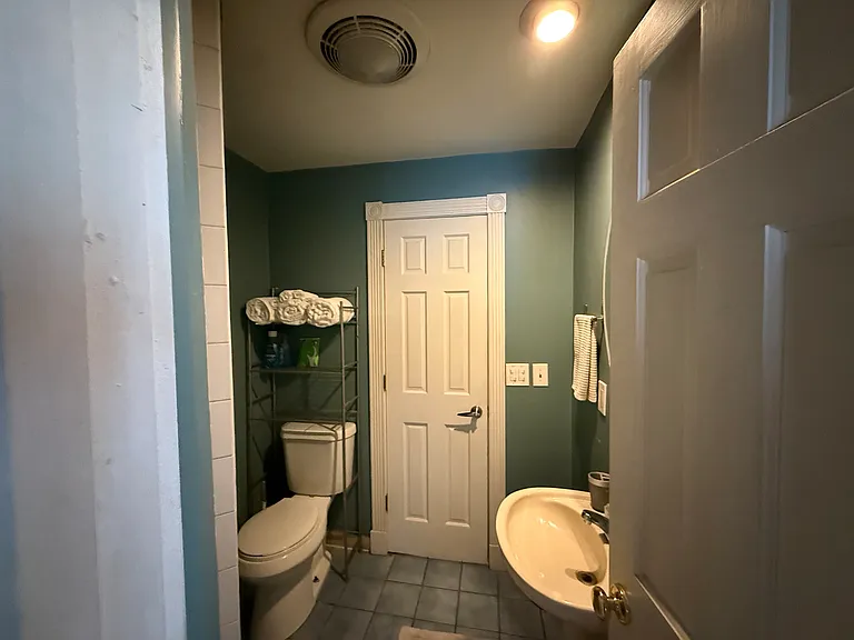 166 Central Ave #D1 — Photo 6