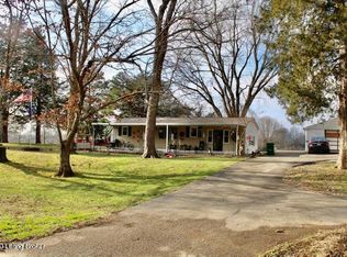 433 Dusty Ln, Shepherdsville, KY 40165