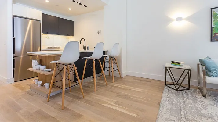 Rented by Carnegie Management Inc | media 34