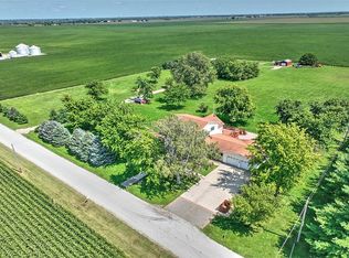 5940 Hibbard Rd, Macon, IL 62544