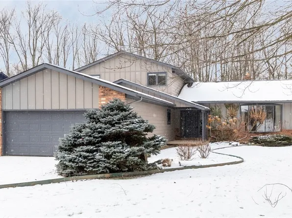 3978 W Meadow Ln, Beachwood, OH 44122