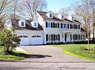 92 Orchard Dr, New Canaan, CT 06840