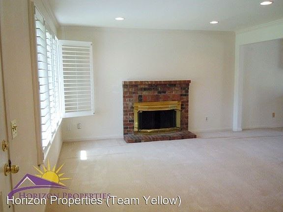 3rd image of 9005 Caldera Way
