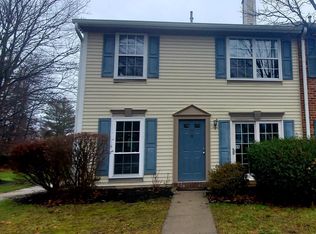 22 Lehavre Ct, Hamilton, NJ 08619