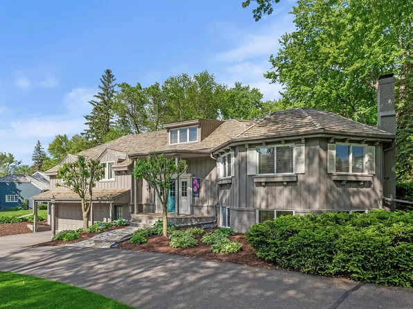 7003 Cheyenne Trl, Chanhassen, MN 55317