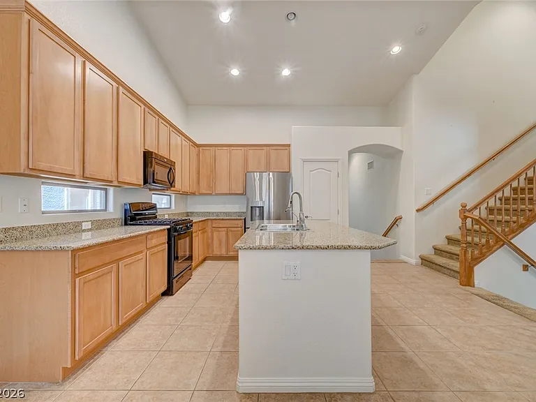 5921 Altissimo St — Photo 19