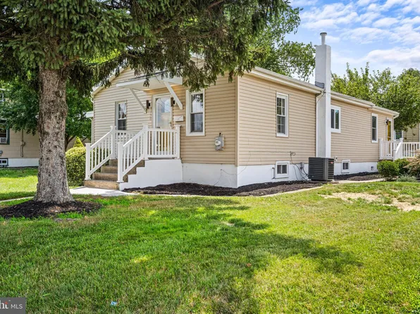 238 Creek Rd, Bellmawr, NJ 08031