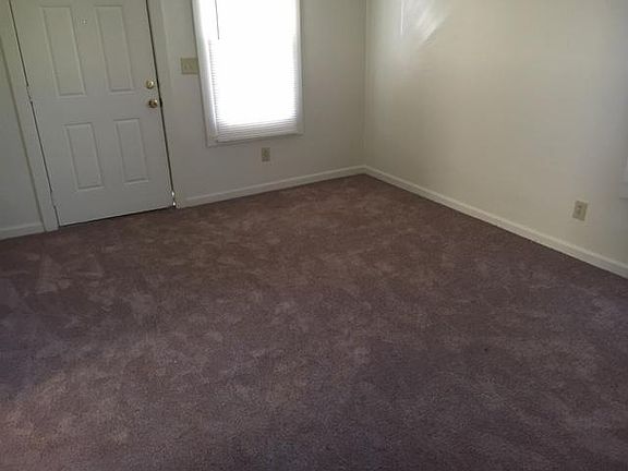 Living room, new carpet