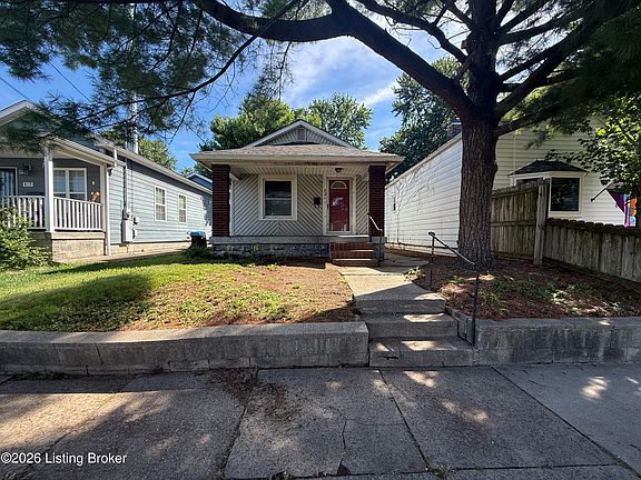 2nd image of 821 E Burnett Ave