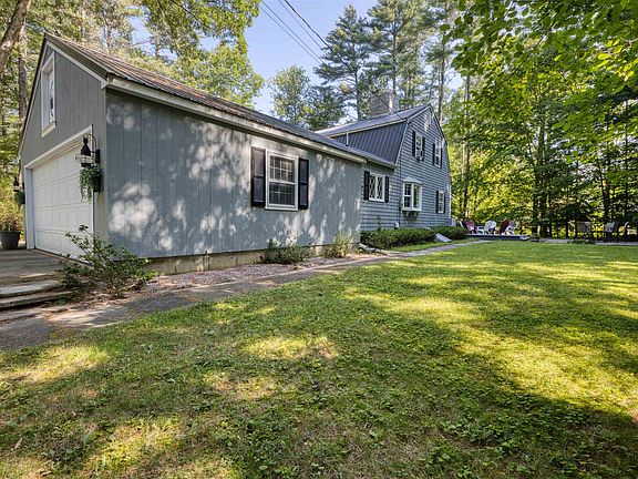 4th image of 11 Robin Acres Drive