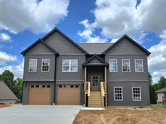 2nd image of 117 Clearwater Dr