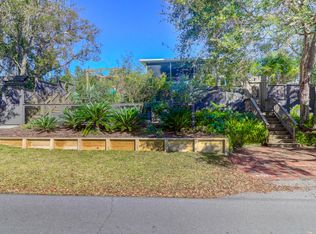 214 E Cooper Ave, Folly Beach, SC 29439