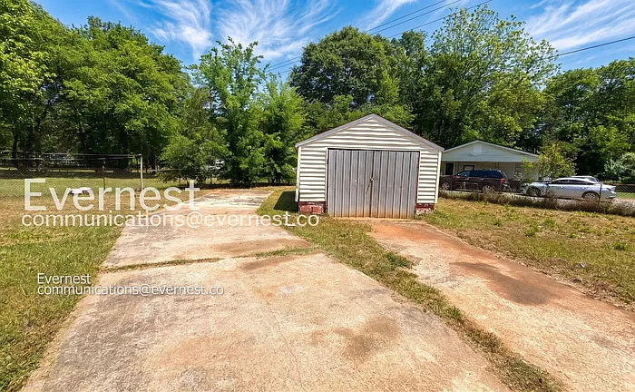 200 Woodward Dr — Photo 37