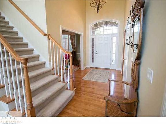 3rd image of 6046 E Sleepy Hollow Ln