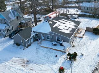 159 King St, Saint Clair, ON N0P 2H0