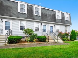 196 Austin Ryer Ln #196, Branford, CT 06405