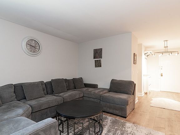 4th image of 10015 Beverly Dr APT 210