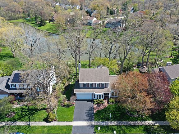5th image of 855 Interlaken Dr